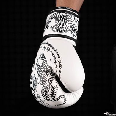 Боксерские перчатки Phantom Muay Thai White 10 унций, бинты в подарок (PHBG2495-10)