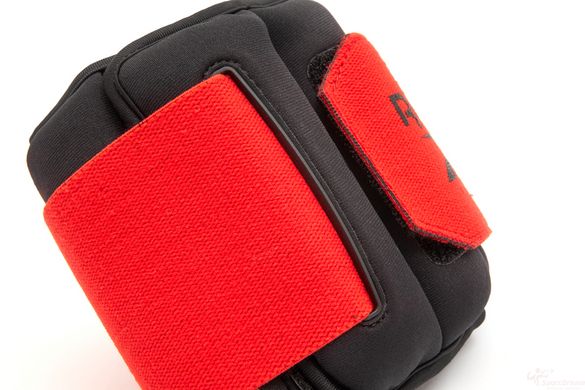 Обважнювачі зап'ястя Reebok Flexlock Wrist Weights чорний, червоний Уні 0.5 кг