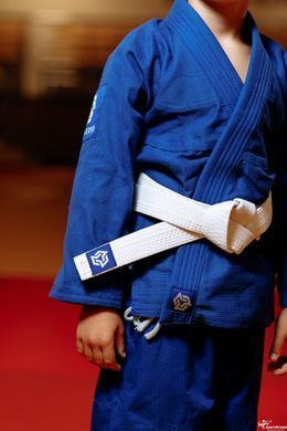 Детское синее кимоно для грипплинга и BJJ TM KINTAYO &mdash; Легкое Ги 350 г/м2 (рост 120 см)